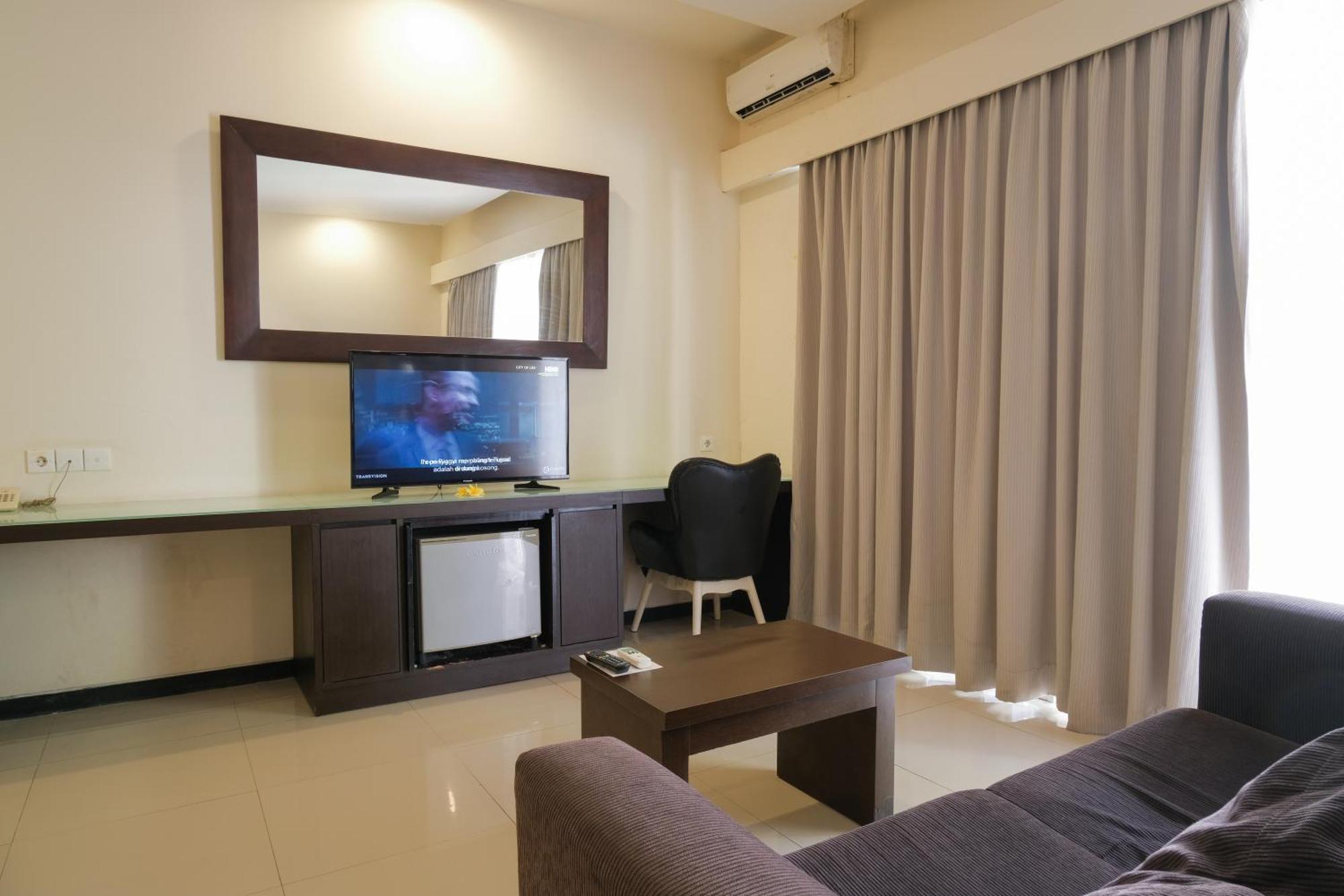 ซันเซ็ท แมนชั่น โฮเต็ล ซมินญะก์ Aparthotel เซมินยัค ภายนอก รูปภาพ